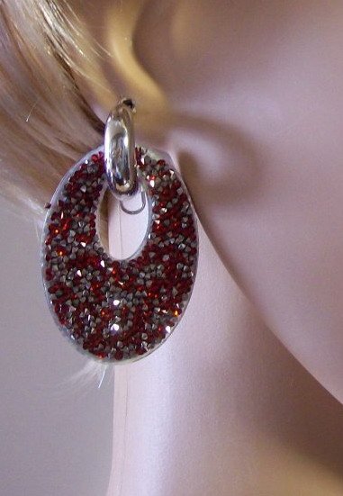 images/productimages/small/2260_oorbellen-glam-ovaal-strass-zilver-rood.jpg